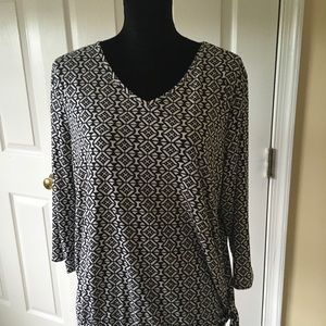 V-neck top ladies top.🐞🐞🐞🐞🐞🐞